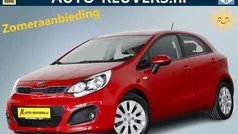 Rood Gebruikt 2013 Kia Rio Hatchback | € 11.900 (Eerlijke prijs)