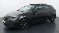 Zwart, metallic lak Gebruikt 2020 Seat Leon FR Hatchback | € 22.940 (Eerlijke prijs)