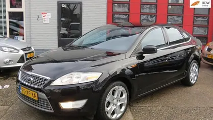 Zwart Occasion 2007 Ford Mondeo Titanium Hatchback | € 3.650 (Eerlijke prijs)