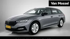 Grijs Gebruikt 2022 Skoda Octavia Business Line Stationwagen | € 18.444 (Eerlijke prijs)