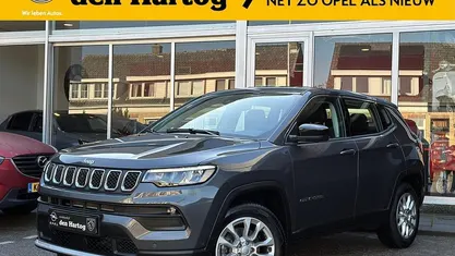 Occasion Jeep Compass Altitude 131 PK (96 kW) 2024 Grijs (metallic) SUV