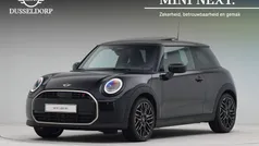 Zwart Gebruikt 2024 Mini Cooper S Favoured Hatchback | € 36.450 (Eerlijke prijs)