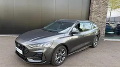 Grijs Gebruikt 2024 Ford Focus ST-Line X Stationwagen | € 31.600 (Eerlijke prijs)