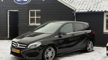 Gebruikt 2018 Mercedes B180 Ambition MPV | € 19.945 (Eerlijke prijs)