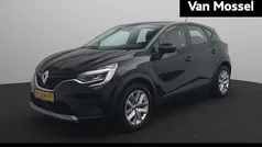 Noir etoilé Gebruikt 2022 Renault Captur Equilibre SUV | € 18.440 (Goede deal)