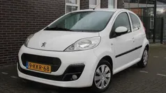 Wit Gebruikt 2013 Peugeot 107 Active Hatchback | € 4.750 (Eerlijke prijs)