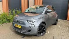 Grijs Gebruikt 2022 Fiat 500e La Prima Hatchback | € 20.499 (Goede deal)