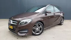 Bruin Gebruikt 2015 Mercedes B180 Edition MPV | € 7.445 (Eerlijke prijs)