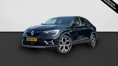 Zwart Gebruikt 2022 Renault Arkana Techno SUV | € 24.450 (Goede deal)