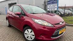 Rood Gebruikt 2009 Ford Fiesta Trend Hatchback | € 1.949 (Eerlijke prijs)