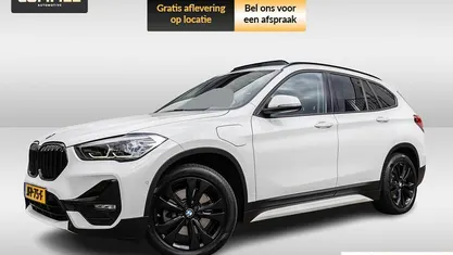Wit Gebruikt 2021 BMW X1 Sport Line SUV | € 25.444 (Eerlijke prijs)