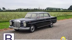 Zwart Gebruikt 1966 Mercedes 220 Sedan | € 15.995