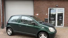 Groen Gebruikt 2000 Toyota Yaris Luna Hatchback | € 1.499 (Eerlijke prijs)