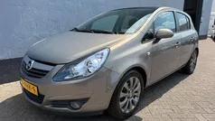 Bruin Gebruikt 2011 Opel Corsa Edition Hatchback | € 3.450 (Eerlijke prijs)