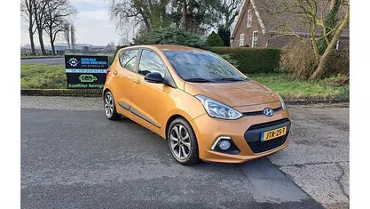 Occasion 2015 Hyundai i10 Comfort Hatchback | € 5.940 (Eerlijke prijs)