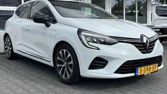 Wit Gebruikt 2023 Renault Clio V Techno Hatchback | € 14.450 (Super prijs)