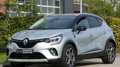 Gebruikt 2021 Renault Captur SUV | € 21.950 (Eerlijke prijs)