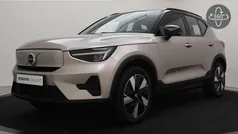 Grijs Gebruikt 2024 Volvo XC40 Plus SUV | € 45.900 (Eerlijke prijs)