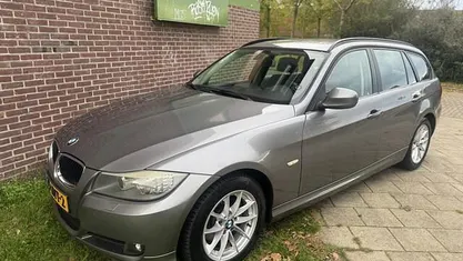 Occasion BMW 318 143 PK (105 kW) 2010 Grijs Stationwagen