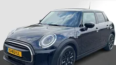 Blauw Gebruikt 2023 Mini Cooper Classic Hatchback | € 19.950 (Eerlijke prijs)