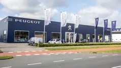 Zwart Nieuw 2025 Peugeot 5008 GT MPV | € 55.347 (Eerlijke prijs)