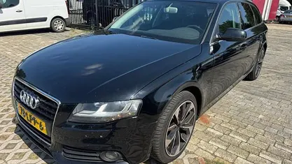 Occasion 2009 Audi A4 Stationwagen | € 2.350 (Eerlijke prijs)