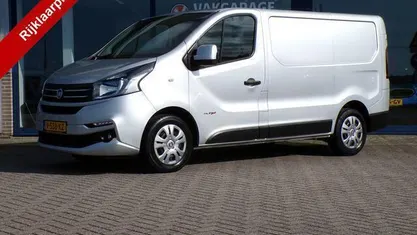 Grijs Gebruikt 2018 Fiat Talento MPV | € 12.950 (Eerlijke prijs)