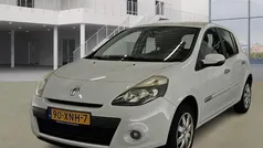 Wit Gebruikt 2012 Renault Clio IV Authentique Hatchback | € 3.995 (Eerlijke prijs)