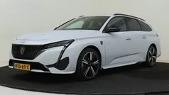 Wit, metallic lak Gebruikt 2024 Peugeot 308 GT Stationwagen | € 34.925 (Goede deal)