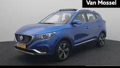 Blauw Gebruikt 2020 MG ZS Luxury Sedan | € 15.495 (Eerlijke prijs)