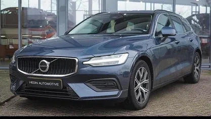 Occasion Volvo V60 Core 163 PK (119 kW) 2022 Blauw Stationwagen