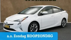 Wit Gebruikt 2018 Toyota Prius Active Hatchback | € 17.645 (Goede deal)