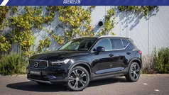 Zwart Gebruikt 2021 Volvo XC40 Inscription SUV | € 35.694 (Eerlijke prijs)