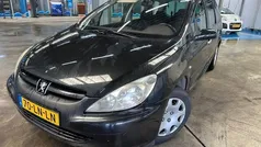 Zwart Gebruikt 2003 Peugeot 307 Stationwagen | € 850 (Eerlijke prijs)