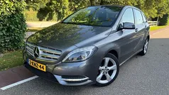 Grijs Gebruikt 2013 Mercedes B180 Ambition MPV | € 10.850 (Eerlijke prijs)