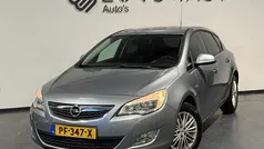 Grijs Gebruikt 2010 Opel Astra Edition Hatchback | € 3.750 (Eerlijke prijs)
