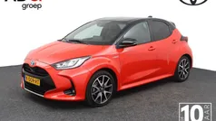 Rood Gebruikt 2021 Toyota Yaris Hybrid Edition Hatchback | € 23.400 (Eerlijke prijs)
