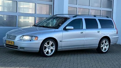 Occasion Volvo V70 Summum 210 PK (154 kW) 2004 Grijs (metallic) Stationwagen