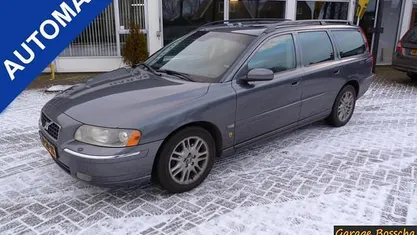 Grijs Gebruikt 2005 Volvo V70 Summum Stationwagen | € 1.950 (Eerlijke prijs)