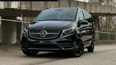 Zwart Gebruikt 2022 Mercedes V220 AMG MPV | € 59.945 (Eerlijke prijs)