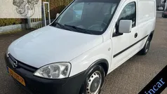 Wit Gebruikt 2009 Opel Combo Comfort MPV | € 1.450 (Goede deal)