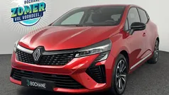 Rood Gebruikt 2023 Renault Clio V Techno Hatchback | € 24.395 (Eerlijke prijs)