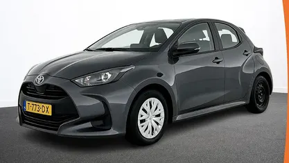 Occasion Toyota Yaris Hybrid Active 173 PK (127 kW) 2023 Grijs Hatchback