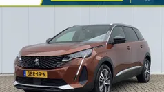 Bruin Gebruikt 2023 Peugeot 5008 Allure MPV | € 33.435 (Eerlijke prijs)