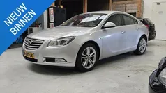 Grijs Gebruikt 2012 Opel Insignia Cosmo Hatchback | € 10.950 (Eerlijke prijs)