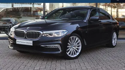 Grijs Gebruikt 2018 BMW 530 Executive Sedan | € 31.950 (Eerlijke prijs)