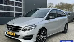 Grijs, metallic lak Gebruikt 2018 Mercedes B180 Business MPV | € 18.950 (Goede deal)
