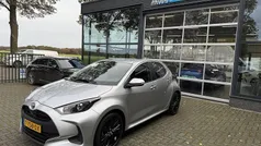 Grijs Gebruikt 2023 Toyota Yaris Hybrid Active Hatchback | € 19.795 (Goede deal)