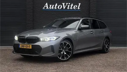 Occasion BMW 330 Comfort Edition 294 PK (216 kW) 2022 Grijs Stationwagen
