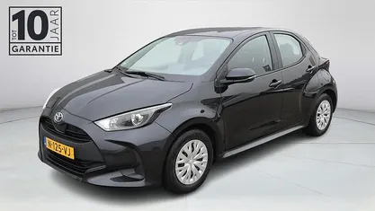 Occasion Toyota Yaris Hybrid Active 116 PK (85 kW) 2022 Zwart Hatchback